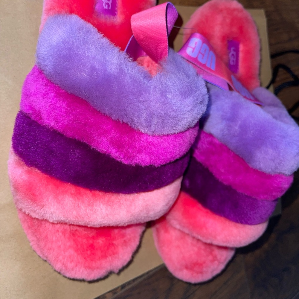 Ugg fluff yeah slides